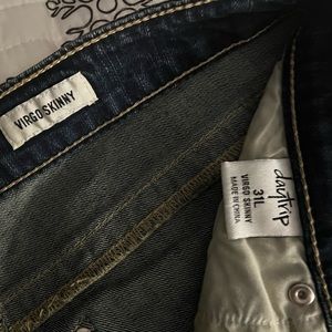 Daytrip skinny stretch 31/33 ITEM 14413DBK636
STYLE DBK636L | SKU 130585, 130586